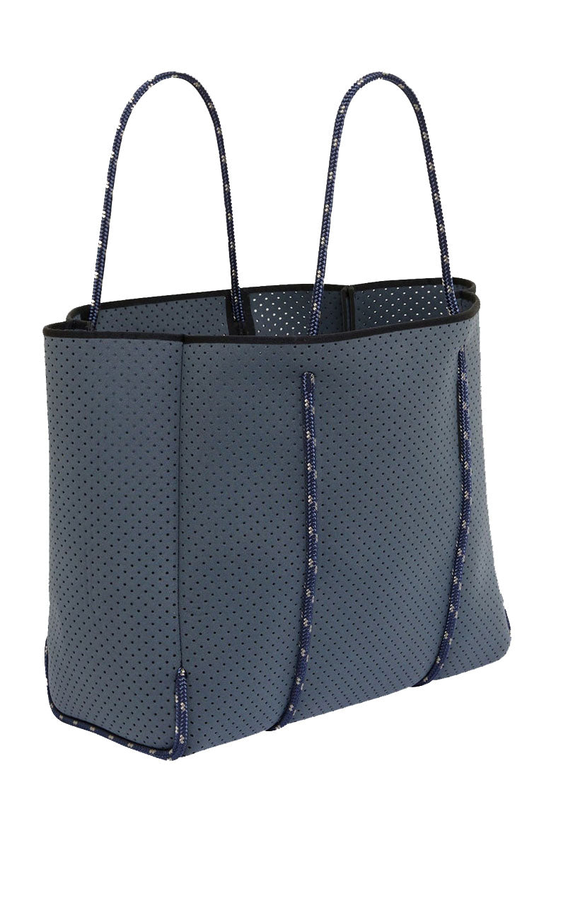 Flying Solo tote in pewter - 19WA50792_4